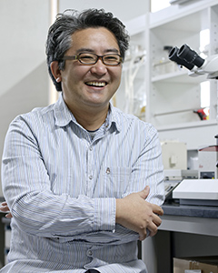 広津崇亮氏